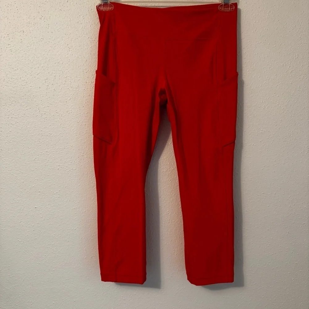Lululemon Crop With Pockets Orange Women’s Leggings Sz 8 Yoga Pilates Casual